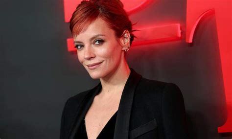 onlyfans füße|Lily Allen zeigt ihre Füße bei OnlyFans – DiePresse.com